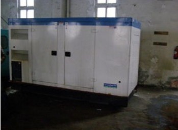 潮南康明斯150kw大型柴油二手发电机组 潮南康明斯150kw大型柴油二手发电机组